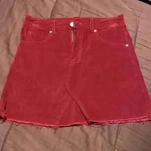 Women’s Maroon Mini by Blue Blush Brand. EUC!